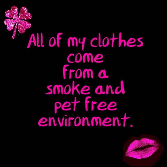 Meet your Posher, Lauren - Picture 2 of 4